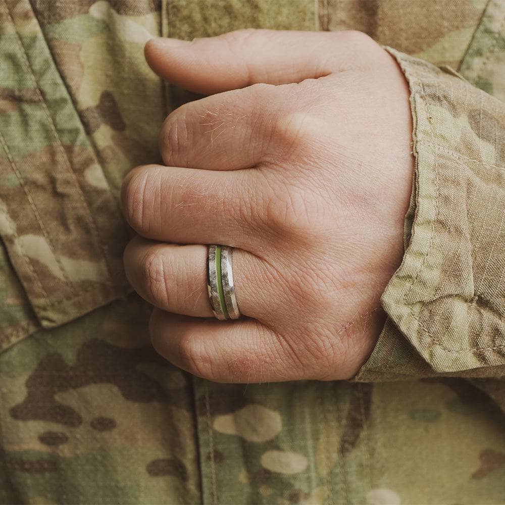 Knooppunt Diverse dronken The General - U.S. ARMY Titanium Wedding Band | Manly Bands